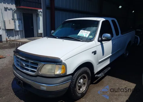 1999 Ford F-150 Lariat/Work Series/Xl/Xlt z USA, uszkodzony, nr VIN 1FTRX17W5XNA38338